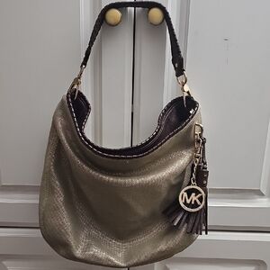 ⚜️Michael Kors Shimmering Gold and Brown Hobo Bag